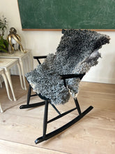 Indlæs billede til gallerivisning Lammeskind, Klippet 92x84 cm. Grå nr.6
